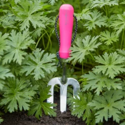 Burgon & Ball Pink Hand Fork -Garden - Landscaping Store burgon ball pink hand fork5019360013143 01i bq
