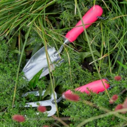 Burgon & Ball Pink Hand Fork -Garden - Landscaping Store burgon ball pink hand fork5019360013143 02i bq