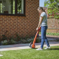 Flymo Contour XT 300W Corded Grass Trimmer 10 Flymo Contour XT 300W Corded Grass Trimmer -Garden - Landscaping Store flymo contour xt 300w corded grass trimmer7391736970686 01i bq