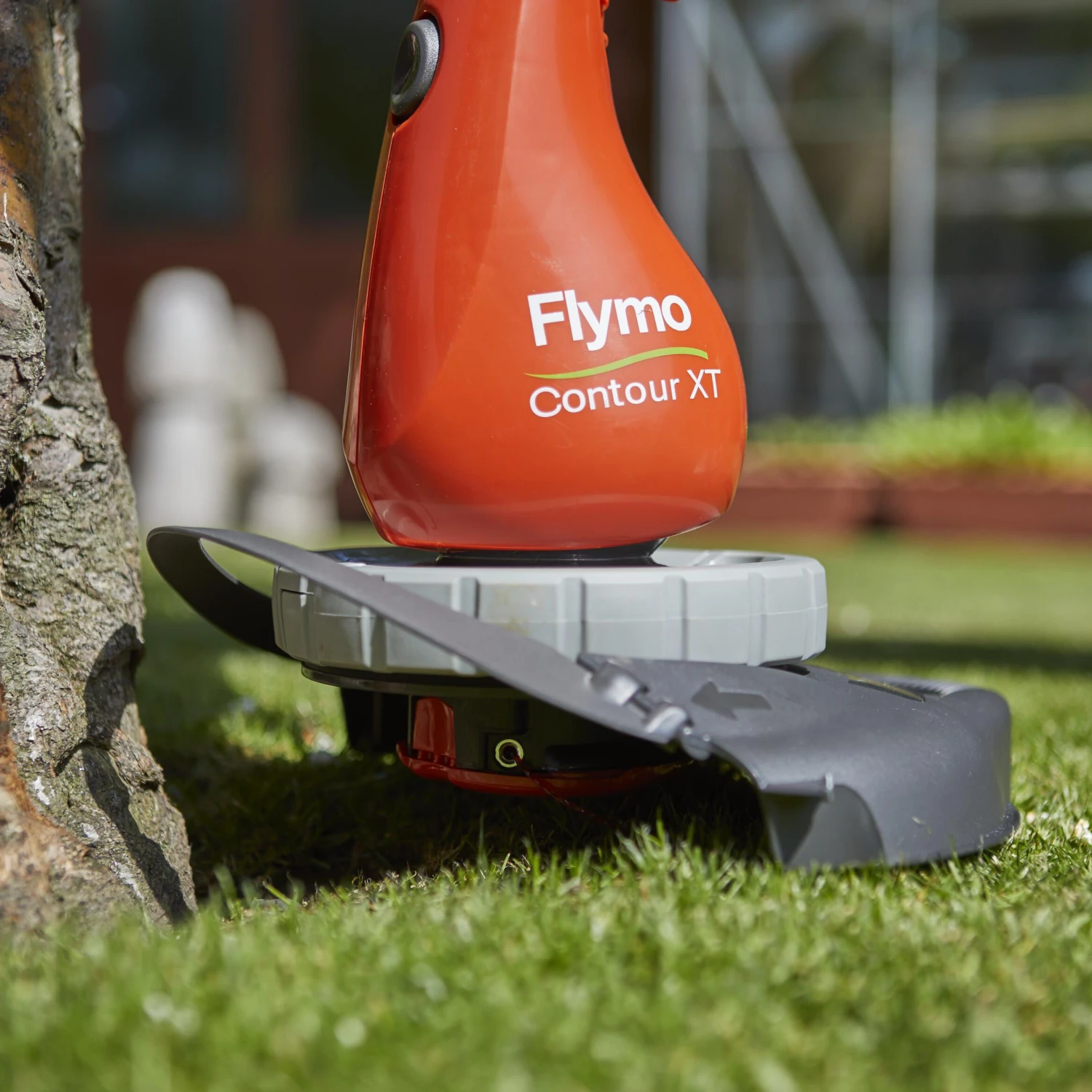 Flymo Contour XT 300W Corded Grass Trimmer 7 Flymo Contour XT 300W Corded Grass Trimmer - Image 5