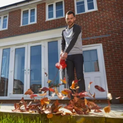 Flymo PowerVac 2700 Corded 2700W 100-230V Blower & Vacuum -Garden - Landscaping Store flymo powervac 2700 corded 2700w 100 230v blower vacuum7392930664807 01i bq