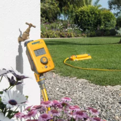 Hozelock Electronic Timer -Garden - Landscaping Store hozelock electronic timer5010646062435 01i bq