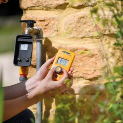 Hozelock Electronic Timer -Garden - Landscaping Store hozelock electronic timer5010646062435 03i bq