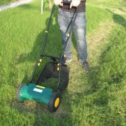 MCMP38 Hand-propelled Lawnmower -Garden - Landscaping Store mcmp38 hand propelled lawnmower3663602939276 05bq